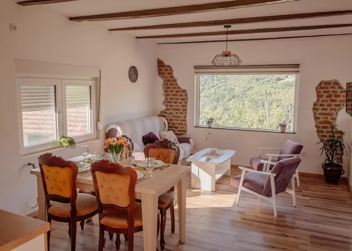 Ruzina Staza Διαμέρισμα